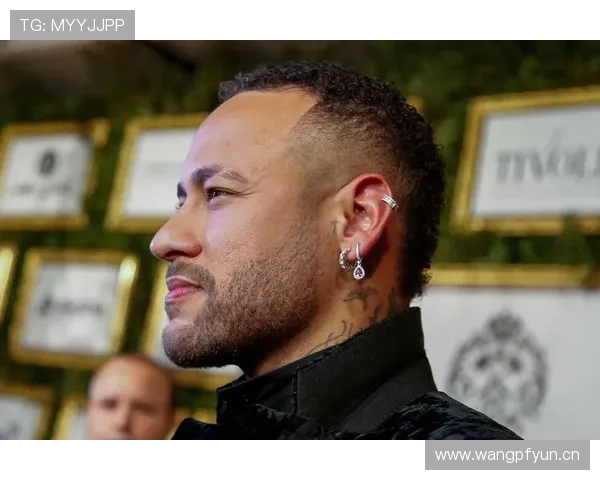 罗德里：2023欧冠决赛制胜一击+赛季最佳球员的历史地位