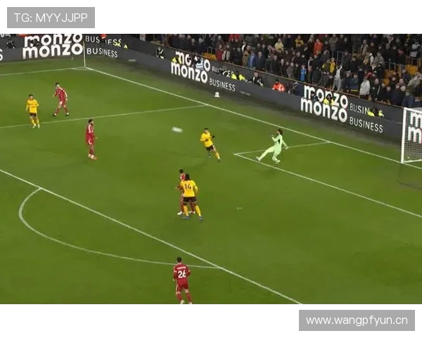 利物浦进攻转化高效，防线问题显现导致赛季稳定性面临考验