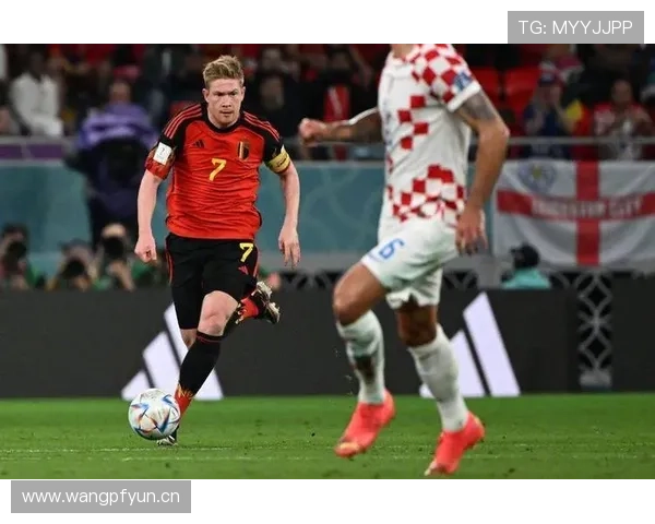 科瓦契奇与德布劳内：推进型中场和创造型中场的核心差异分析